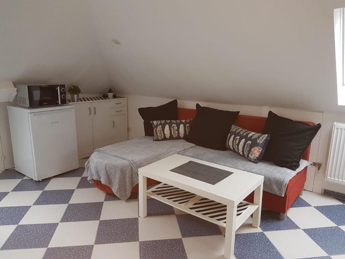 Ruhige Gemuetliche Ferienwohnung In Karlsruhe Daxlanden Fuer Monteure, Pendler, Geschaefsreisen, Wochenendreisen Экстерьер фото