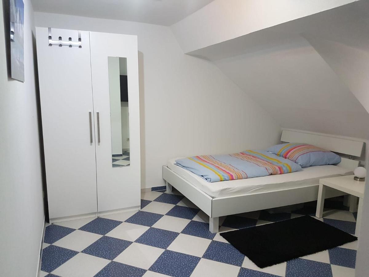 Ruhige Gemuetliche Ferienwohnung In Karlsruhe Daxlanden Fuer Monteure, Pendler, Geschaefsreisen, Wochenendreisen Экстерьер фото