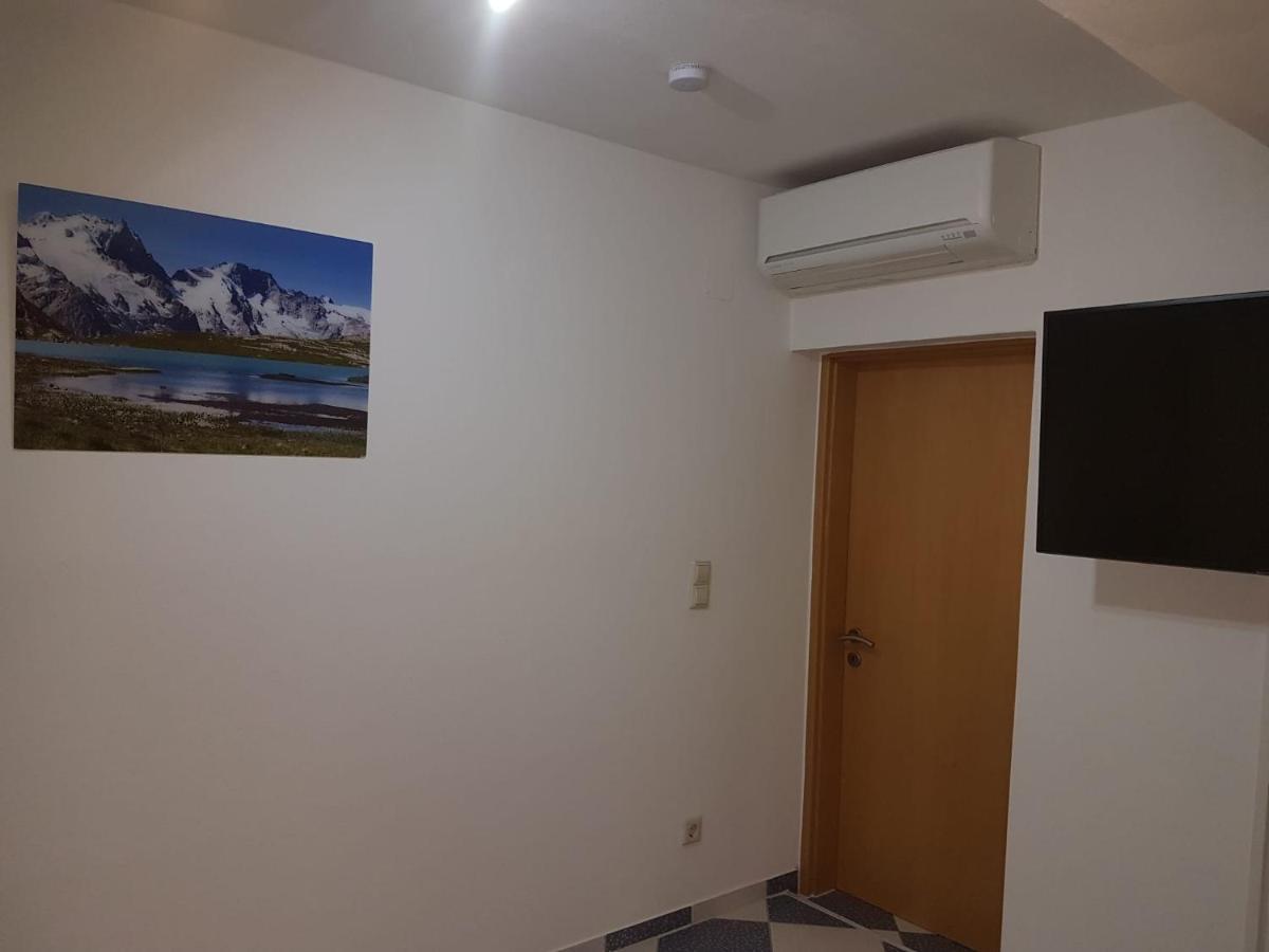 Ruhige Gemuetliche Ferienwohnung In Karlsruhe Daxlanden Fuer Monteure, Pendler, Geschaefsreisen, Wochenendreisen Экстерьер фото